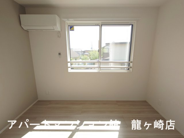 セレウィータ栄町の寝室