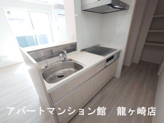 セレウィータ栄町のキッチン