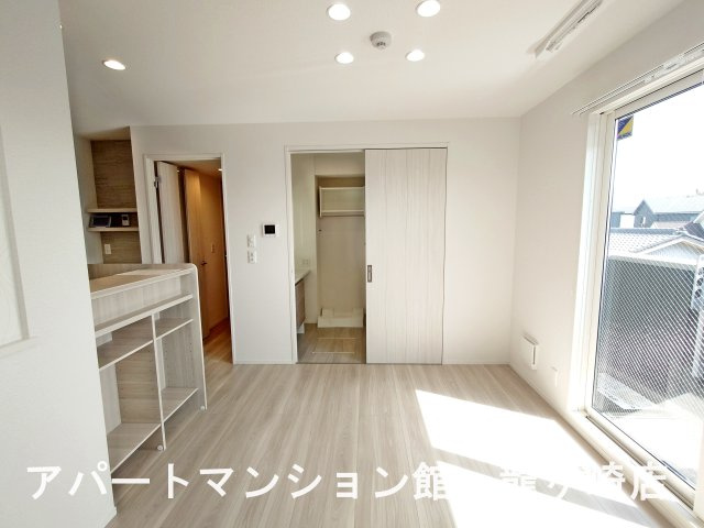 セレウィータ栄町の居間・リビング