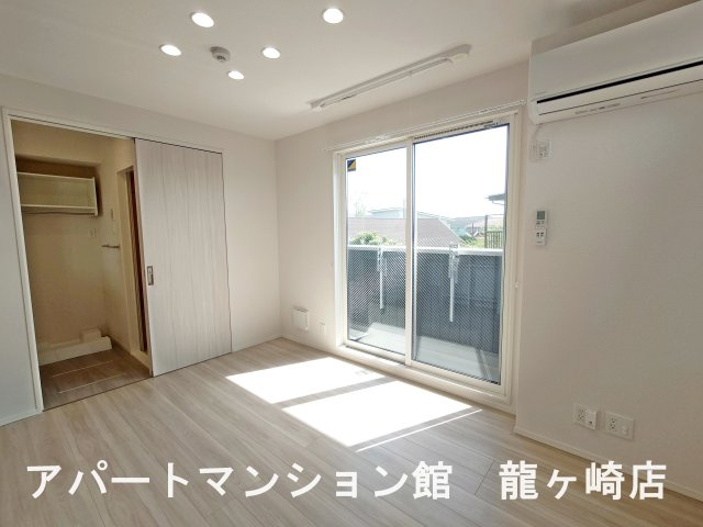 セレウィータ栄町の居間・リビング