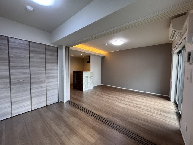 グレース桂川の洋室