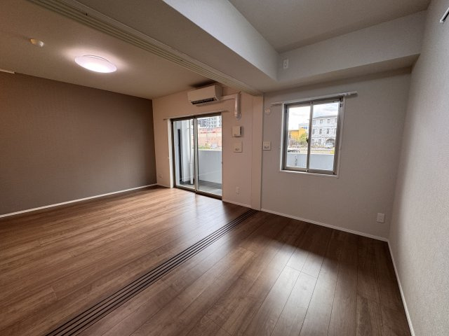 グレース桂川の洋室