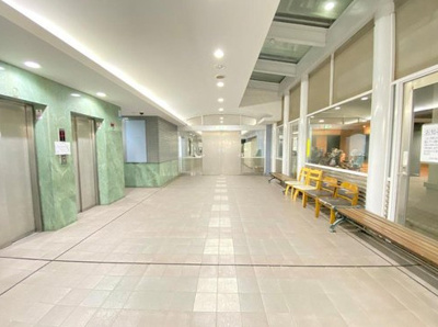 【ロビー】 | ツインタワー住利毛利館