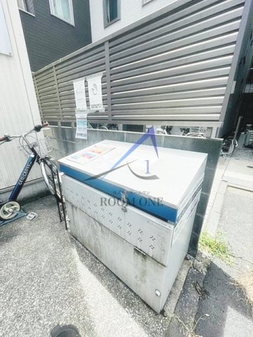 エアプレイス元住吉のその他共用部分|敷地内ごみ置き場です。