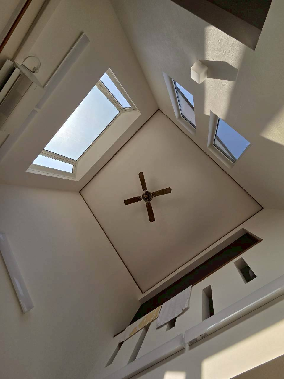 春採5丁目　中古住宅の内装|リビング吹き抜け部分