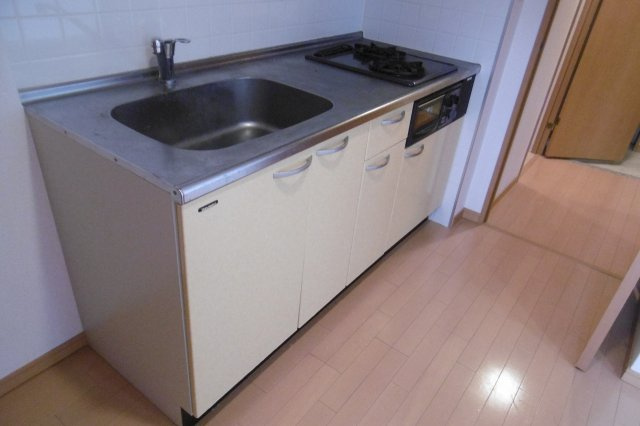 【キッチン】 | Ｇｒｅｅｎｗｉｃｈ　Ｈｏｕｓｅ | キッチンでお料理をお楽しみください（同物件別室の写真です）