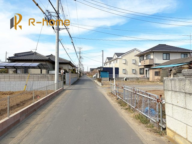 第3土浦市並木　新築戸建て　1号棟の前面道路含む現地写真|『今から見たい！』大歓迎です♪
お気軽にＲ－ｈomeまでお問い合わせください。