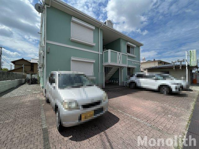 デムールノアンの駐車場