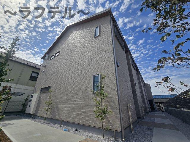 入間市春日町１丁目のテラス