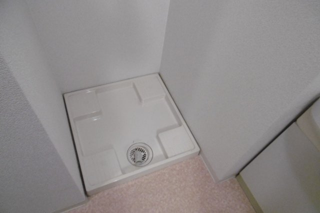 【設備】 | Ｇｒｅｅｎｗｉｃｈ　Ｈｏｕｓｅ | 洗濯機置き場です（同物件別室の写真です）