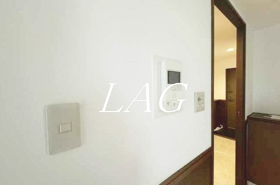 【セキュリティ】 | 綾東ヴィレッジ弐番館 | モニター付きインターホンです。