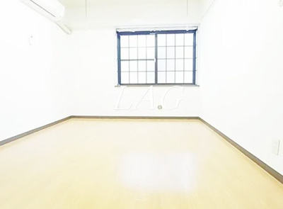 【居間・リビング】 | グランソレイユ亀有Ｃ | 洋室のお部屋です。