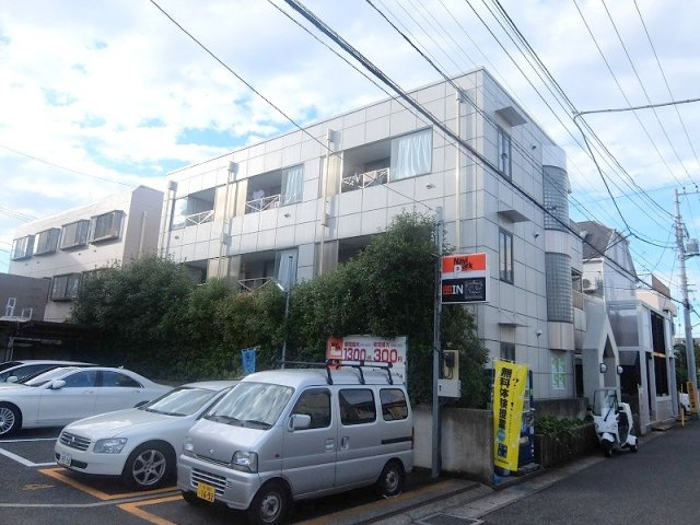 松戸市西馬橋蔵元町の賃貸マンションの外観