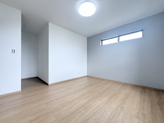 【寝室】