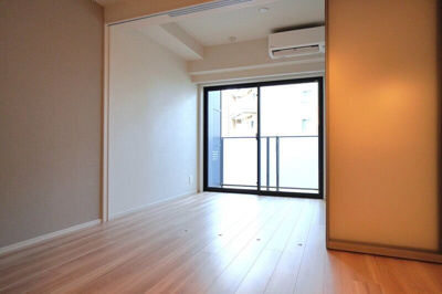 【居間・リビング】 | ルフォンプログレ西大井プレミア | ゆったりとした居間です