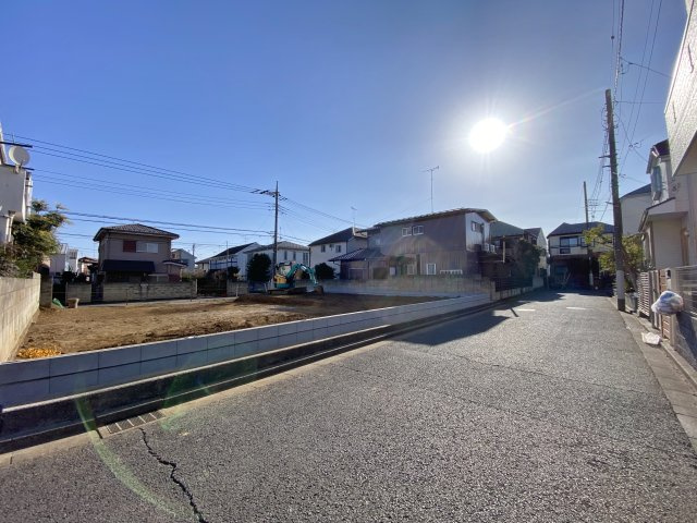 西東京市下保谷3丁目 全3棟 A号棟の前面道路含む現地写真|西武池袋線「保谷」駅徒歩10分
長期優良住宅
耐震性・省エネ性に優れ、安心して住み続けられる高品質な新築戸建て