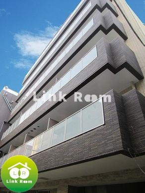 アルバ両国の外観