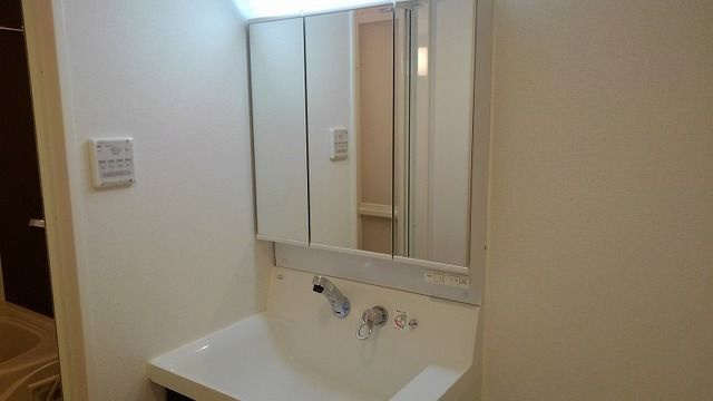 グラン　クレシアの独立洗面台