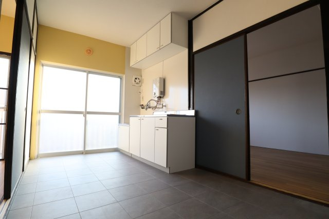 筒井ハイツの居間・リビング