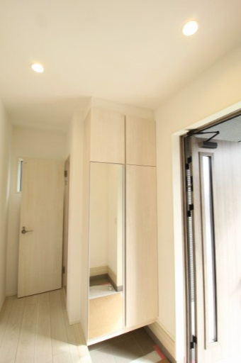 香南市野市町西野　新築戸建　4号棟　（全4区画）の前面道路含む現地写真|前面道路　幅　6.0ｍ