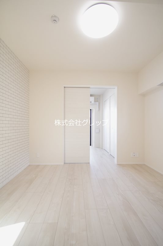 Le'a横濱プレステージの洋室