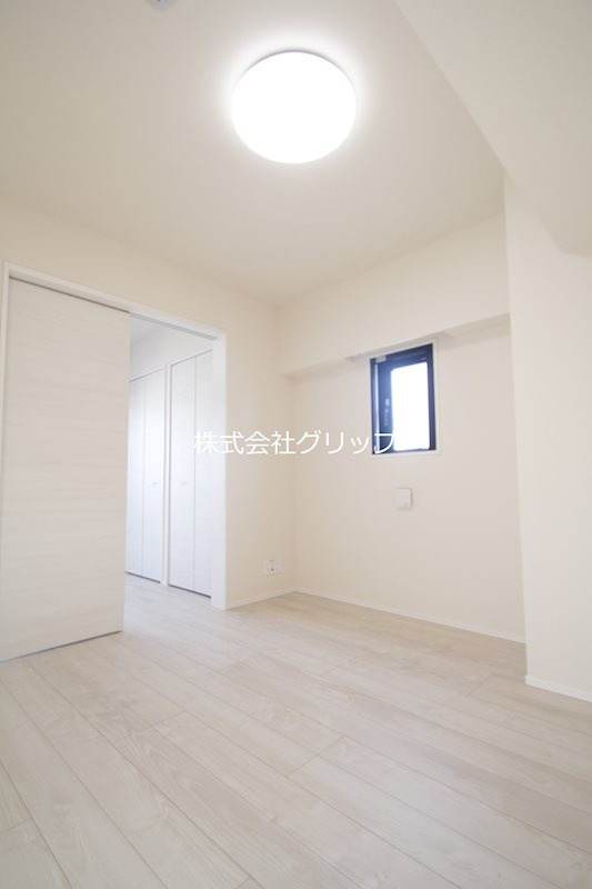 Le'a横濱プレステージの洋室