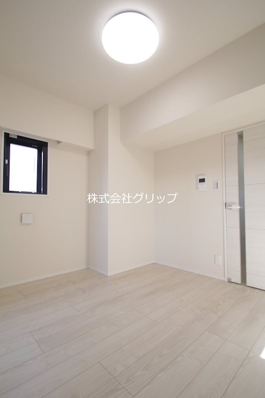 Le'a横濱プレステージの洋室