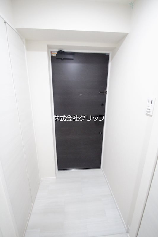 Le'a横濱プレステージの玄関