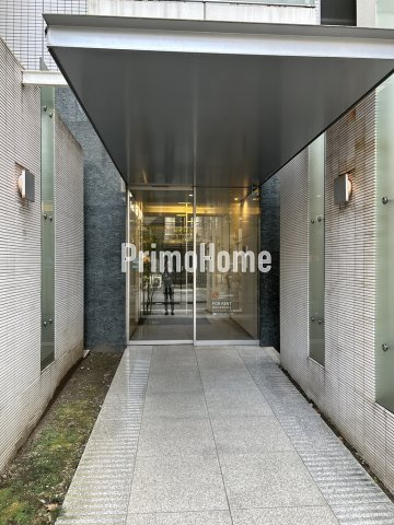 パークキューブ銀座イーストのエントランス