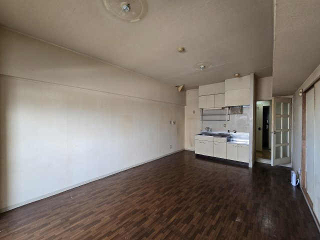 アベニュー泉|名古屋市の賃貸ならMy賃貸の居間・リビング|アベニュー泉
※リフォーム前