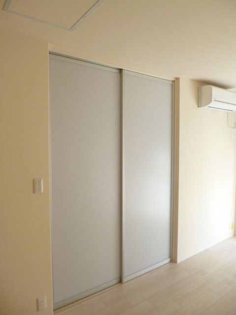 Ｂｒｉｌｌｅｒ ｇｌｙｃｉｎｅｓ（ブリエグリシーヌ）の居間・リビング|★リビングと洋室はスライドスクリーンで区切れます★