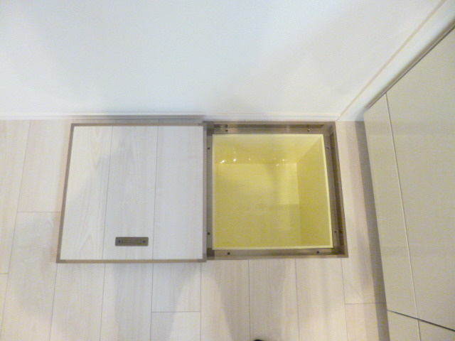 Ｂｒｉｌｌｅｒ ｇｌｙｃｉｎｅｓ（ブリエグリシーヌ）の収納|★床下収納★