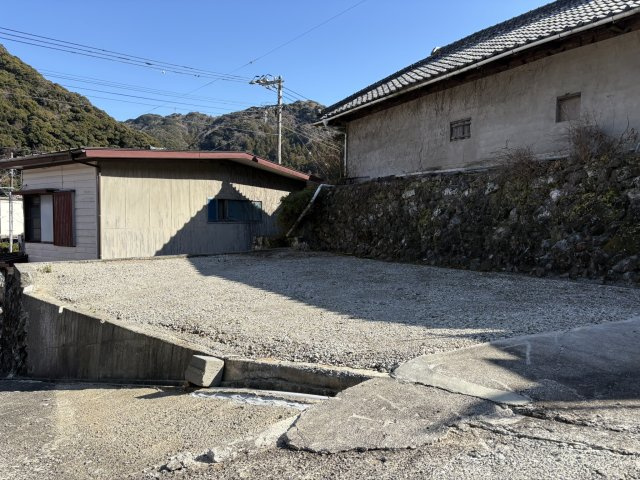 下田市河内の駐車場