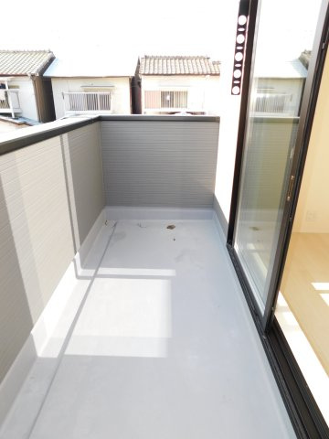 北名古屋市久地野北浦の新築一戸建のバルコニー|◇バルコニー◇　　南面で陽当り良好なワイドバルコニー♪　