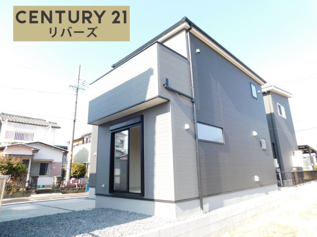 北名古屋市久地野北浦の新築一戸建の外観|☆限定１棟☆ 　　新価格！！いつでもご案内出来ます♪（お問合せ当日、平日、水曜、夜間でもＯＫ）　長期優良住宅！　駐車並列２台ＯＫ！　希少な5ＬＤＫの間取り♪　南面に庭付き♪　小学校徒歩５分！