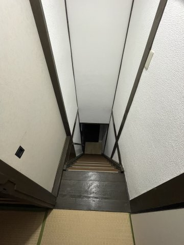 【玄関】 | 八尾市緑ヶ丘4-66-3