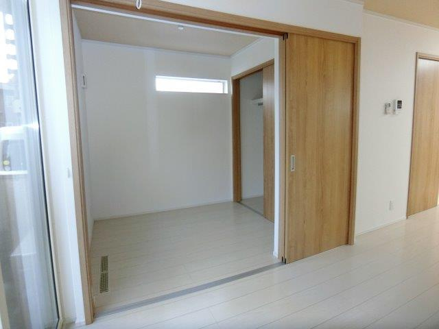 amoris（アモリス）の洋室