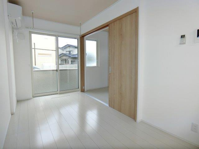 amoris（アモリス）の居間・リビング