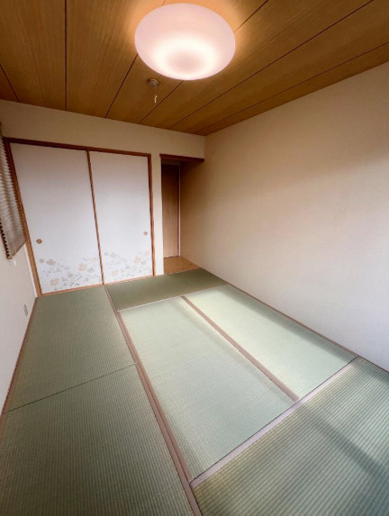 赤松町2丁目貸家の和室