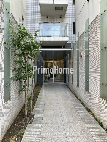 パークキューブ銀座イーストのエントランス