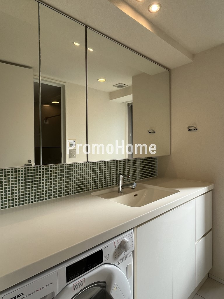 パークキューブ銀座イーストの洗面所