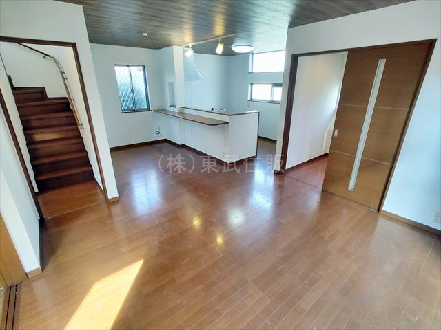 【居間・リビング】 | 入間郡越生町１期 | 日当たりの良いリビングダイニングです