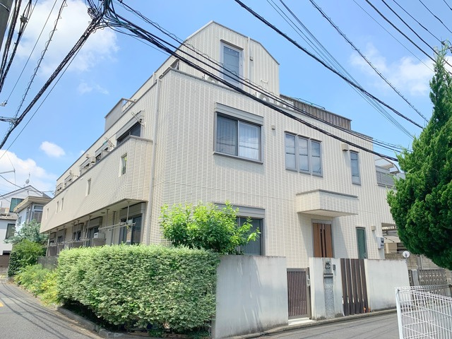 メゾン　ラウレア