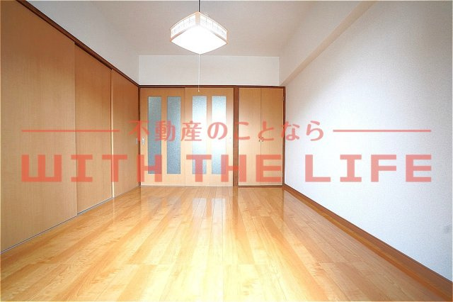 佐田ビル【キャッシュバック対象物件】の子供部屋|便利な収納スペースです