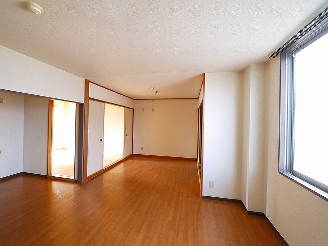 アーバンアネックスの居間・リビング