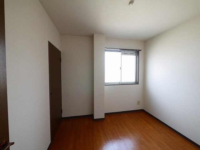 アーバンアネックスの洋室