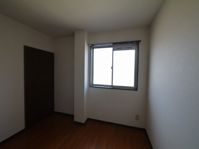 アーバンアネックスの洋室