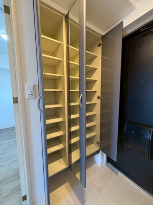 【玄関】 | エーベル尼崎次屋