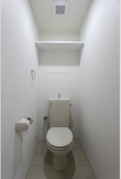 レクラン栄生のトイレ