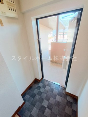 【玄関】 | ヴィラシャルマン | イメージ写真です。